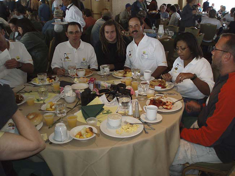 brunch-table-BINNS-P5140114